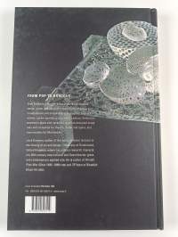 Oiva Toikka : glass and design (signeerattu)