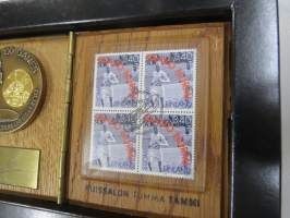 Paavo Nurmi 1897-1997 - Paavo Nurmi 100 Games -muistomitali + leimattu 3,40 mk postimerkkineliö, &quot;Ruissalon tumma tammi&quot; -kotelossa