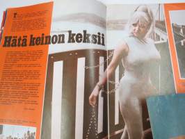 Jallu 1966 nr 10, Mandy Rice-Davies, Donna Reading, Beatnikkeja, Kultahousuprikaati, Rakkaus verolle, Singapore näyttää kyntensä, Aamukylpy, Vamppi on valttia, ym.