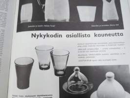 Me Naiset 1955 nr 7, Miss eurooppa Inga-Britt söderberg, Taiteilijakoti Yki &amp; Leena Nummi Lauttasaari, Anneli Sauli, Lemmikkilapsi?, Farmaseutti Annuli Holma...