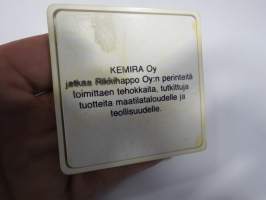 Kemira siirtosarjatehtävä / siirtelypeli (sequential movement puzzle)