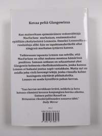 Glasgowilainen suudelma : jännitysromaani