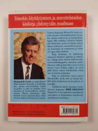 Kulttuurikolareita (signeerattu, tekijän omiste)