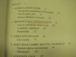 Kuusi kuvaa Kekkosesta