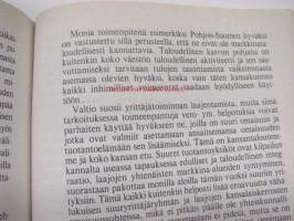 Kuusi kuvaa Kekkosesta