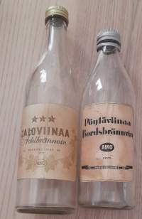 Pullokokoelma. Vanhoja pulloja.