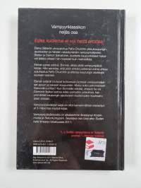 Vampyyripäiväkirjat 4 : Pimeän piiri