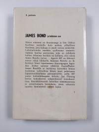 James Bond ja kultainen ase : jännitysromaani