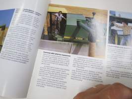 John Deere 1055 leikkuupuimuri -myyntiesite / sales brochure