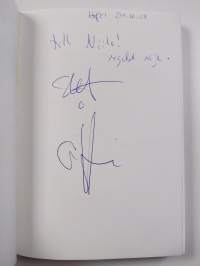 Tjockare än någonsin : Stefan och Staffan (signeerattu)