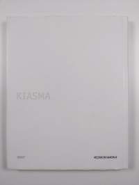 Autiomaa : teoksia vuosilta 1989-2004 = Desert : works from 1989-2004