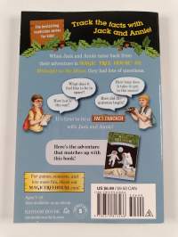 Space - A Nonfiction Companion to Magic Tree House #8 : Midnight on the Moon