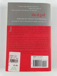 Tempted : an It Girl novel