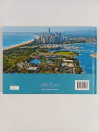 Gold Coast - A Panoramic Gift Book