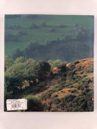 A Glorious Harvest - Robust Recipes from the Dairy, Pasture, Orchard, and Sea