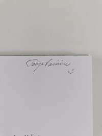 Mökillä! : Suomalaiset mökkipihat (signeerattu)
