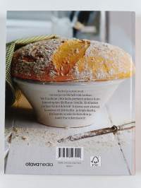 Kotilieden parhaat keitot &amp; leivät