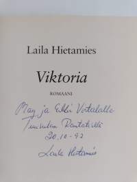 Viktoria (signeerattu, tekijän omiste)