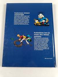 Parhaat sarjat 53 : Kohtalokas loru ; Kadonneen lampun metsästäjät