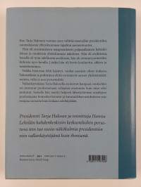 Tarja Halonen : yksi meistä (signeerattu)