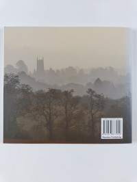Country Folk Country Ways - Reflections of the Cotswolds