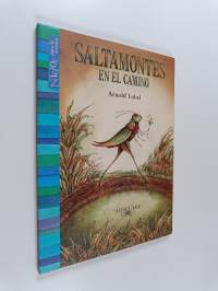 Saltamontes en el camino