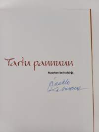 Tartu pannuun : nuorten keittokirja (signeerattu)