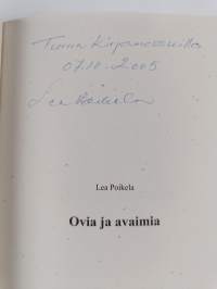 Ovia ja avaimia (signeerattu)