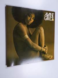 Avant Garde Issue 12