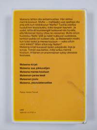 Maleena menee kouluun