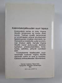 Nainen peilissä