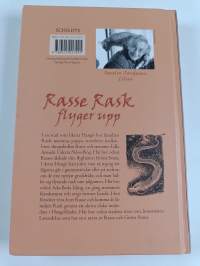 Rasse Rask flyger upp