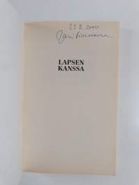 Lapsen kanssa : hyvinä ja pahoina päivinä (signeerattu)