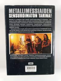 Metallica - thrashtitaanien tie maailman mahtavimmaksi metallibändiksi... ja mitä sitten tapahtui