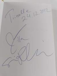 Uurna (signeerattu, tekijän omiste)