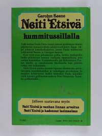 Neiti Etsivä kummitussillalla