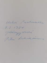 Parantava musiikki : johdatus musiikkiterapian peruskysymyksiin (signeerattu, tekijän omiste)