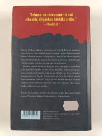 Paahtavan taivaan alla