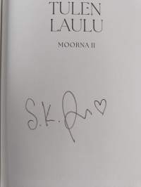 Mustan tulen laulu (signeerattu)