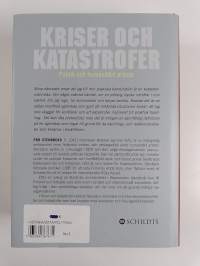 Kriser och katastrofer : Politik och humanitärt arbete (signeerattu, tekijän omiste)