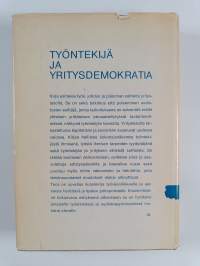 Työntekijä ja yritysdemokratia : sosialismi ja kapitalismi uudessa valossa