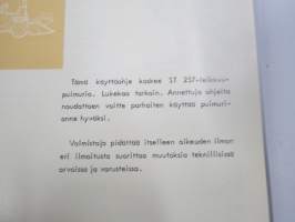 Volvo BM ST 257 -leikkuupuimuri, käyttöohjekirja (dieselmaoottori / kaasutinmoottori)