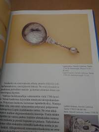 Hopeaa Suomen kansallismuseon kokoelmissa = Silver in the collections of the National Museum of Finland