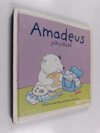 Amadeus yökylässä