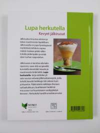 Lupa herkutella : kevyet jälkiruoat