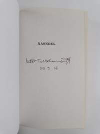 Naondel : krönikor från Röda klostret (signeerattu)