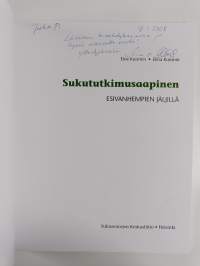 Sukututkimusaapinen : esivanhempien jäljillä (signeerattu, tekijän omiste)