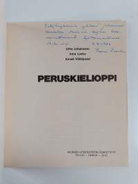 Peruskielioppi (signeerattu, tekijän omiste)
