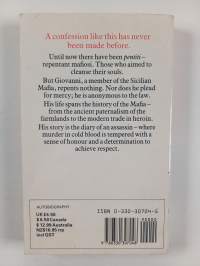 A Man of Respect : The True Story of a Mafia Assassin