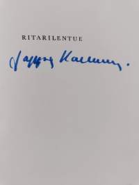 Ritarilentue : Hävittäjälaivue 24:n 3 lentueen vaiheita (signeerattu)